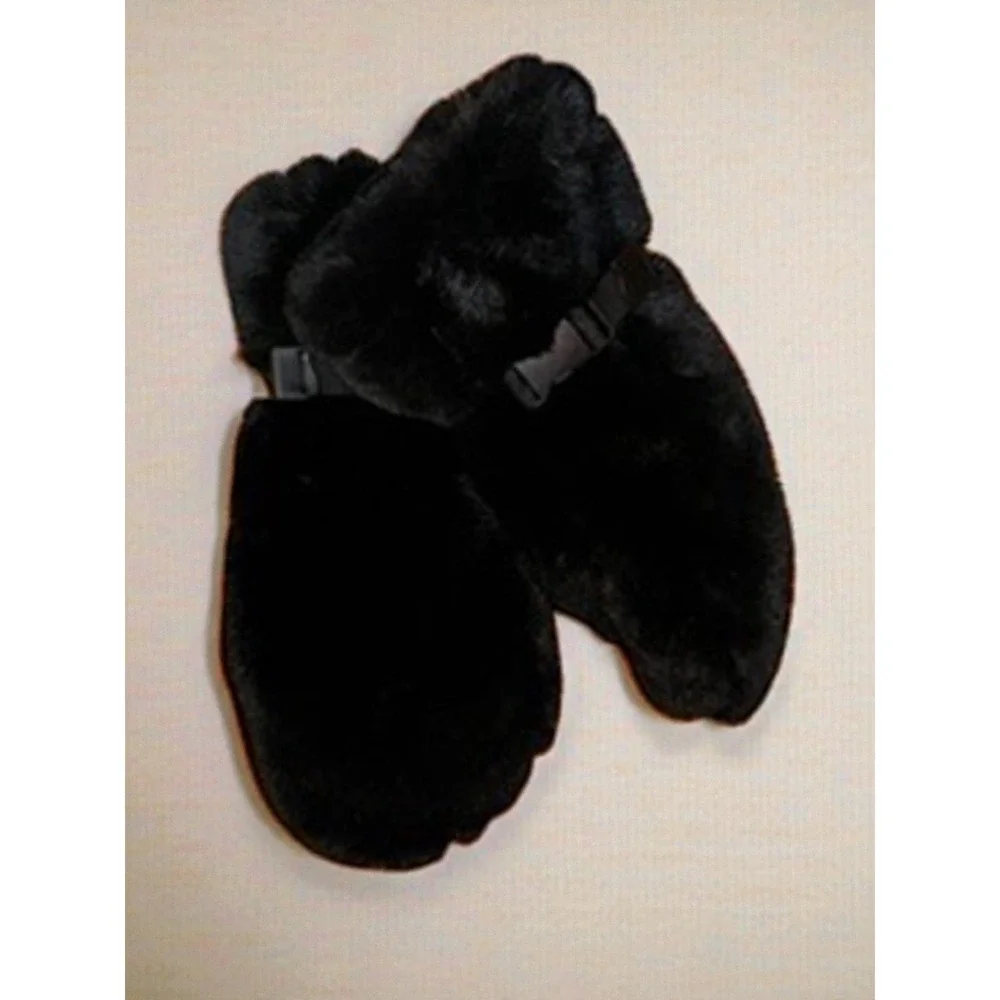 ASOS Black Faux Fur Mittens Fluffy Plush Winter Gloves Mittens‎ Mob Wife Y2K